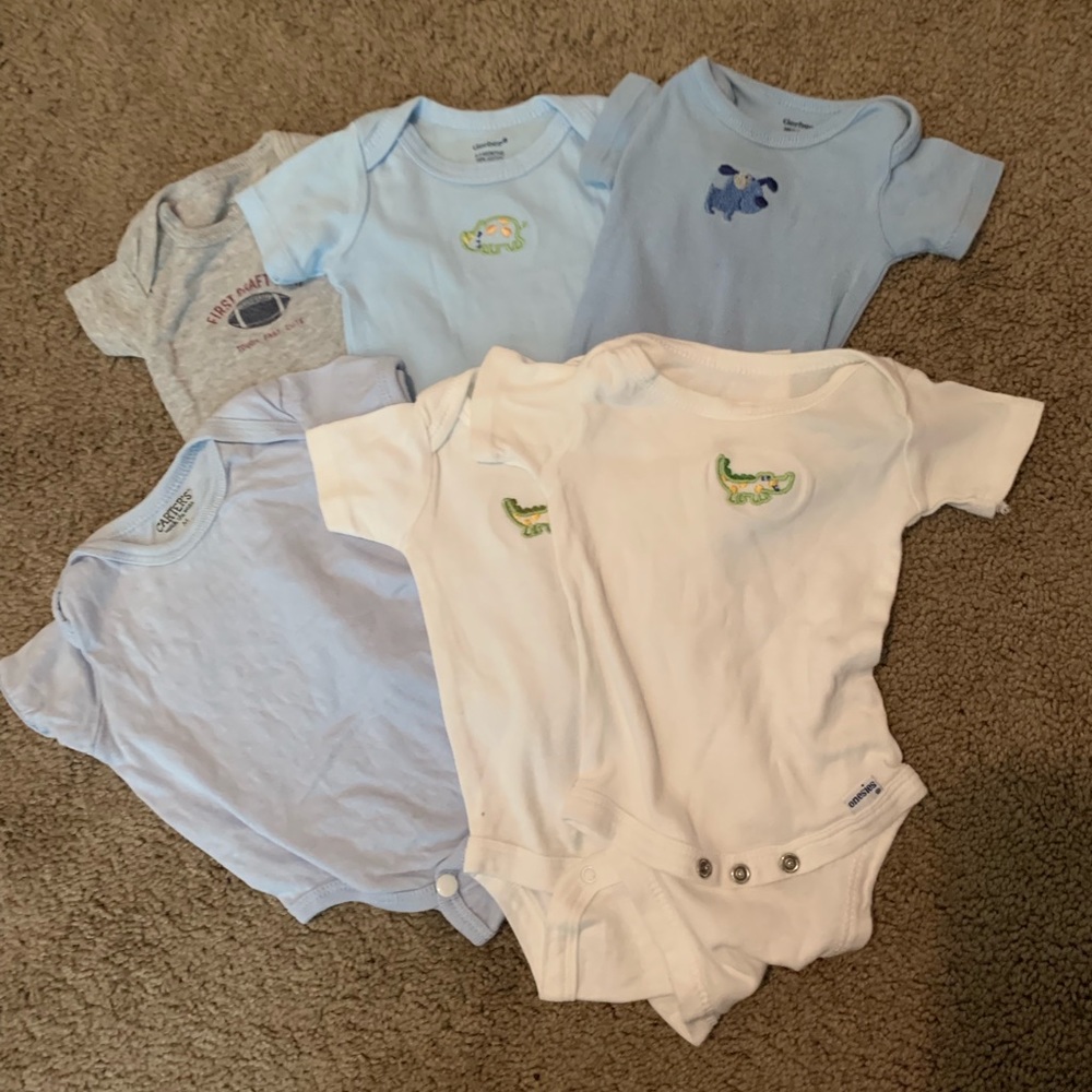 5 onesies +1 free